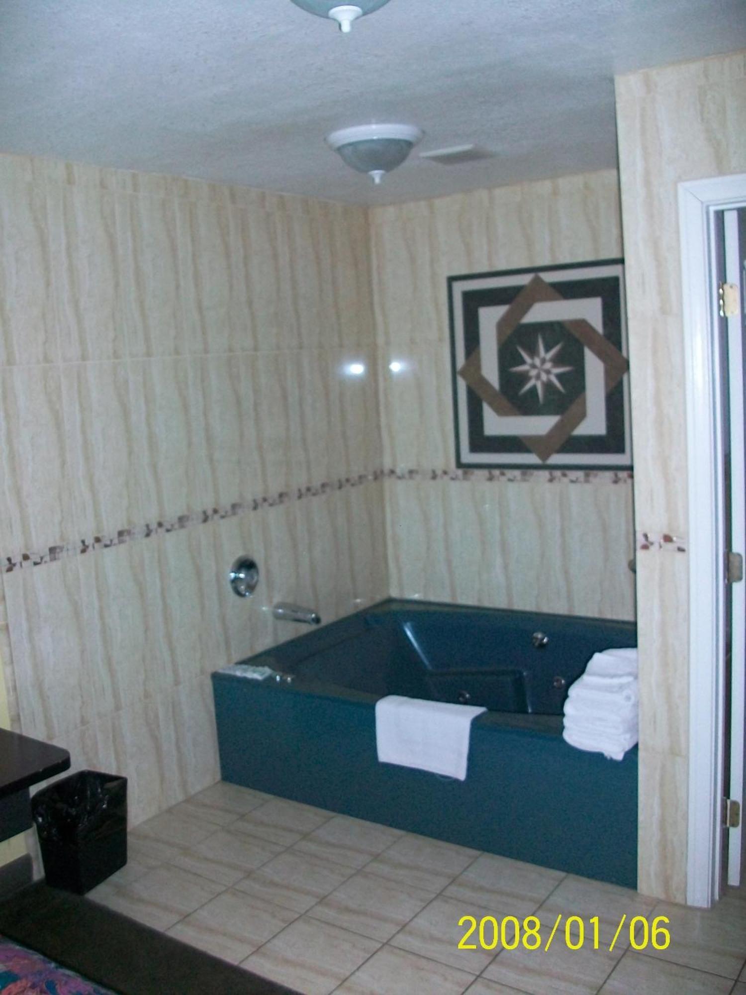Rodeway Inn Commerce - Los Angeles Bilik gambar