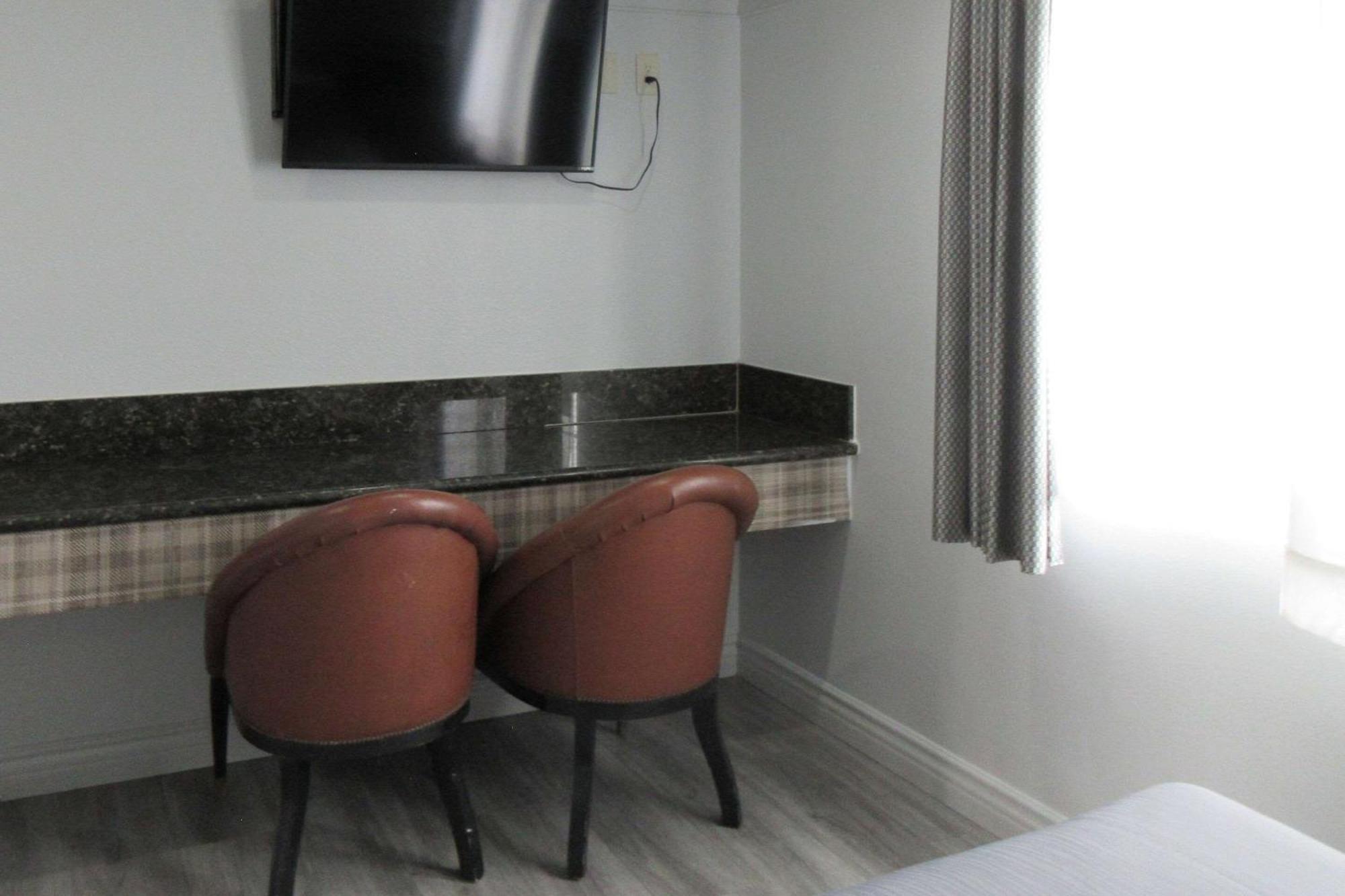 Rodeway Inn Commerce - Los Angeles Luaran gambar